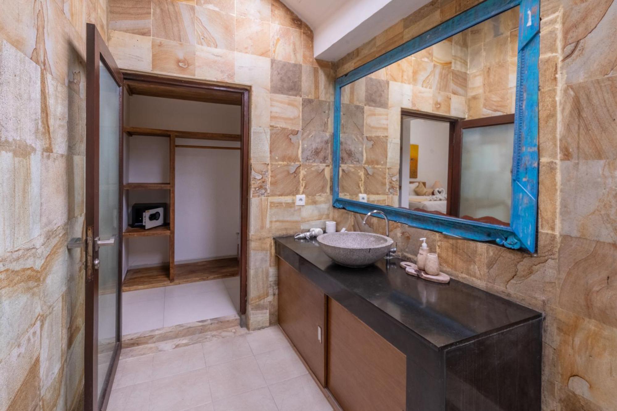 Villa Aveli Seminyak By Best Deals Asia Hospitality Exterior photo